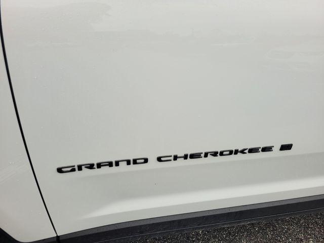 new 2026 Jeep Grand Cherokee car, priced at $42,677