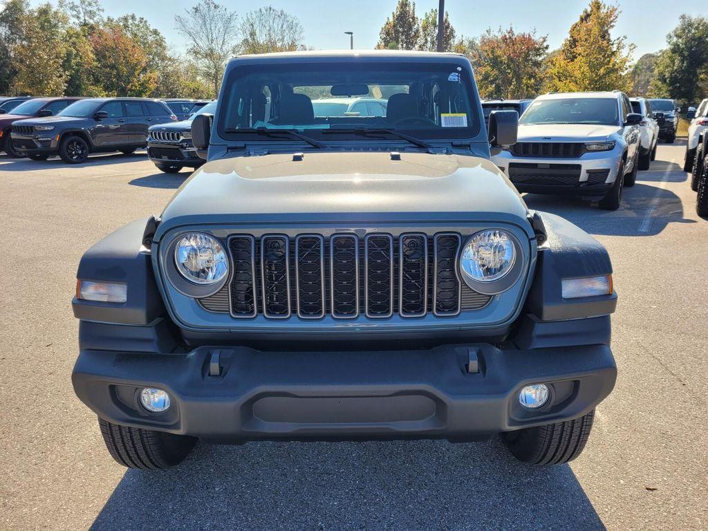 new 2026 Jeep Wrangler car, priced at $33,586