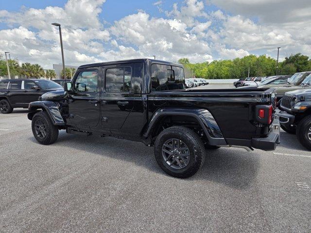 new 2026 Jeep Gladiator car, priced at $45,016