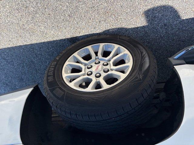 used 2016 GMC Yukon car, priced at $16,134