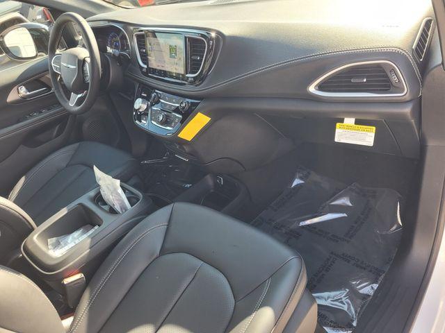 new 2026 Chrysler Pacifica car, priced at $40,649