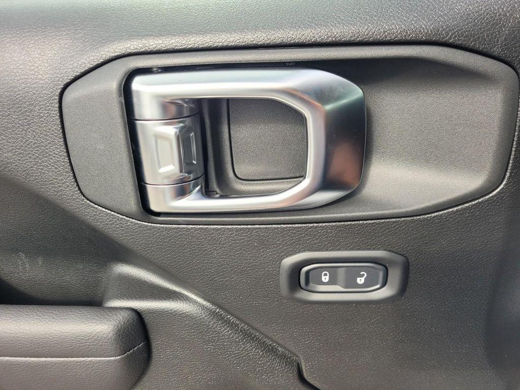 new 2026 Jeep Wrangler car, priced at $40,406