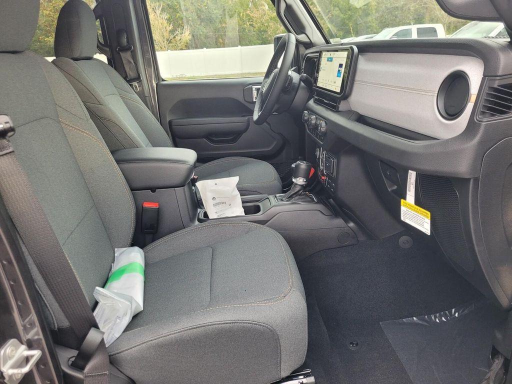 new 2026 Jeep Gladiator car, priced at $49,083