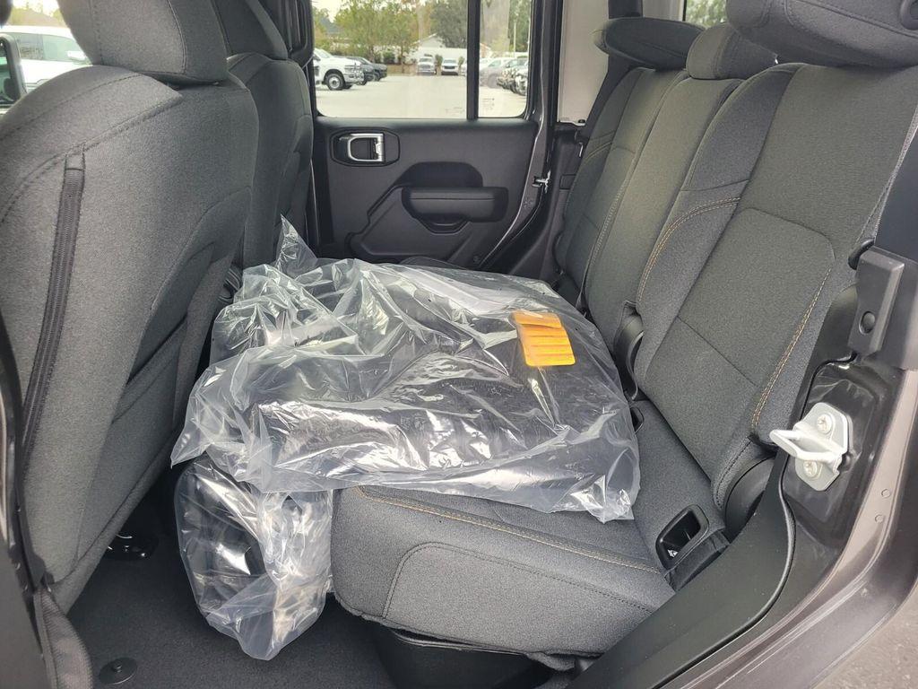 new 2026 Jeep Gladiator car, priced at $49,083