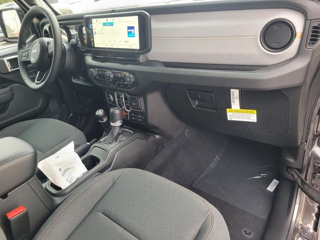 new 2026 Jeep Gladiator car, priced at $49,083