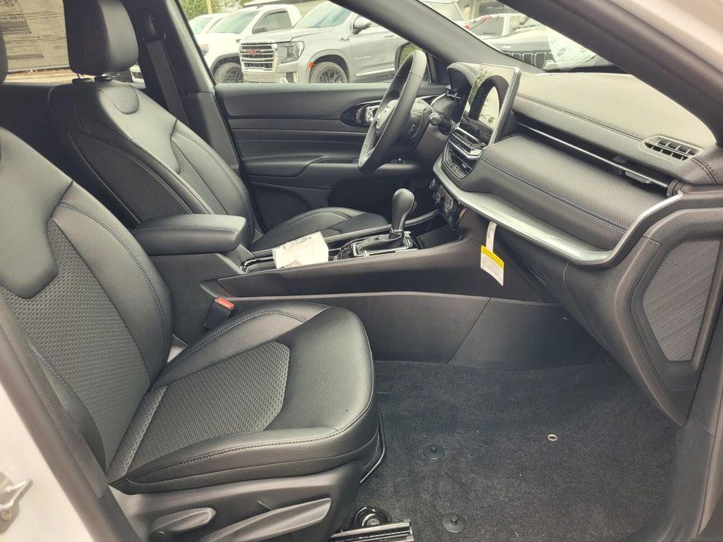 new 2026 Jeep Compass car, priced at $24,792