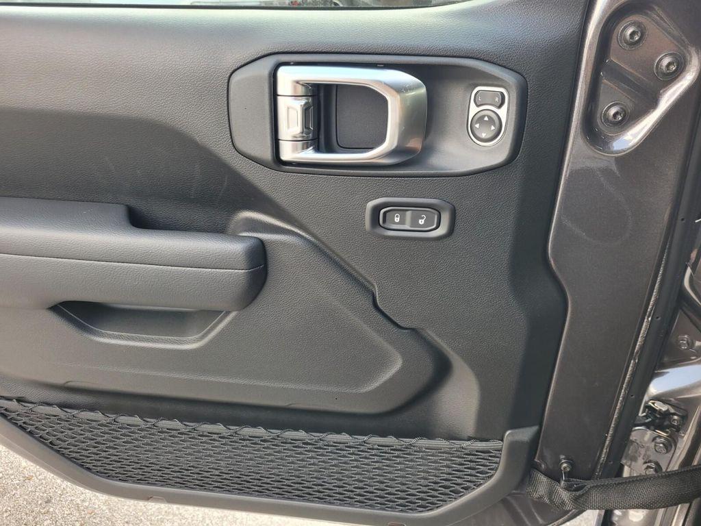 new 2026 Jeep Wrangler car, priced at $37,178