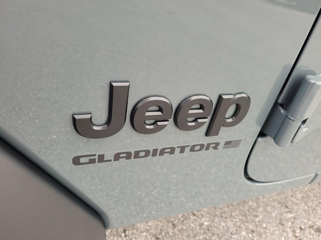 new 2026 Jeep Gladiator car, priced at $40,949