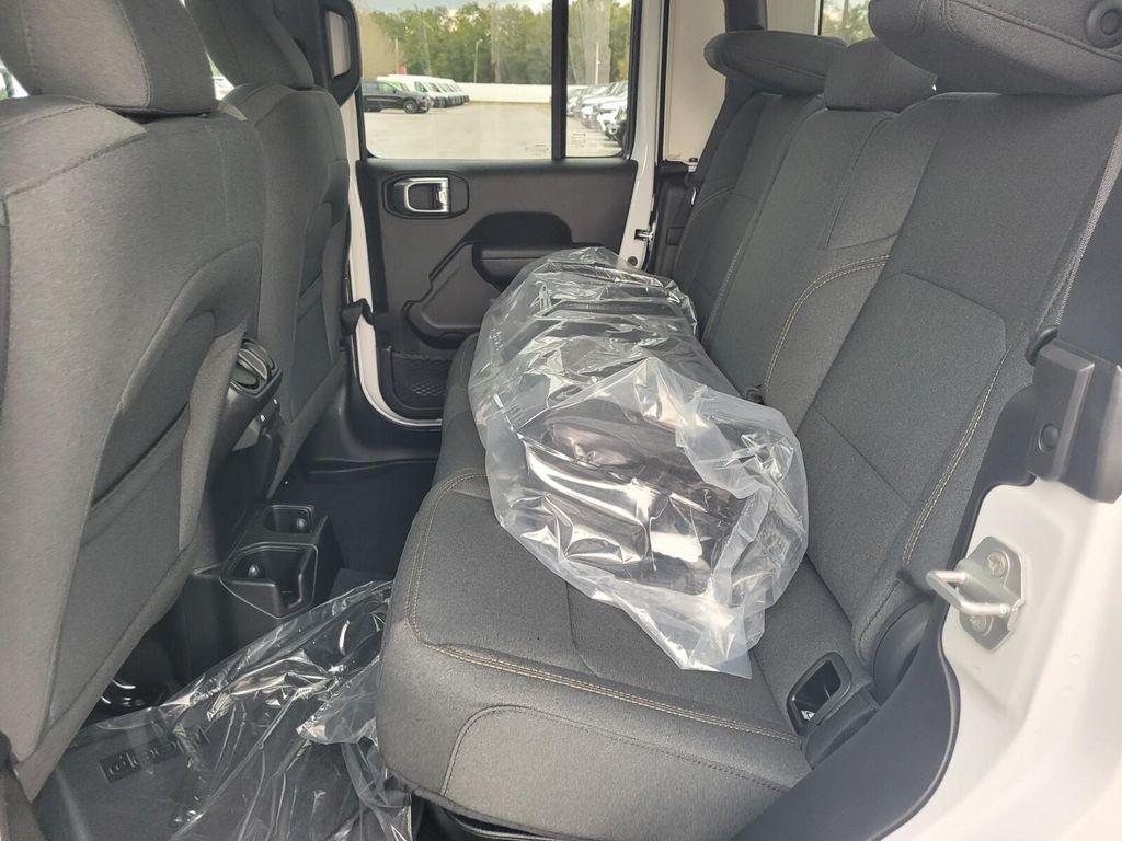 new 2026 Jeep Gladiator car, priced at $44,973