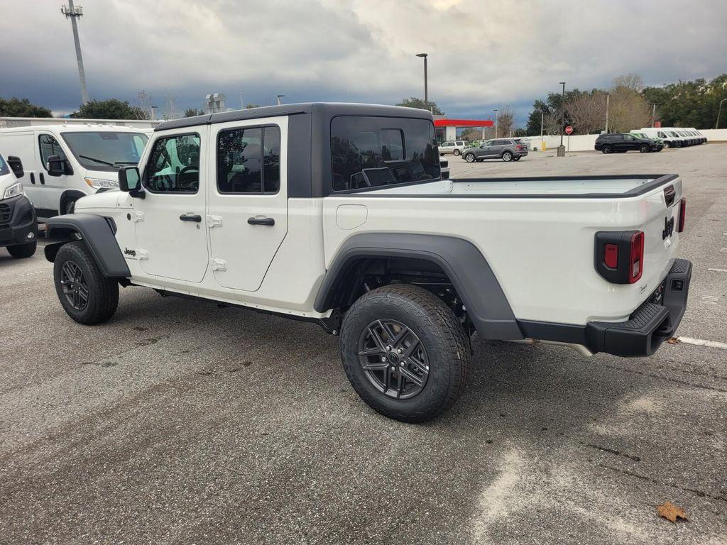 new 2026 Jeep Gladiator car, priced at $44,973