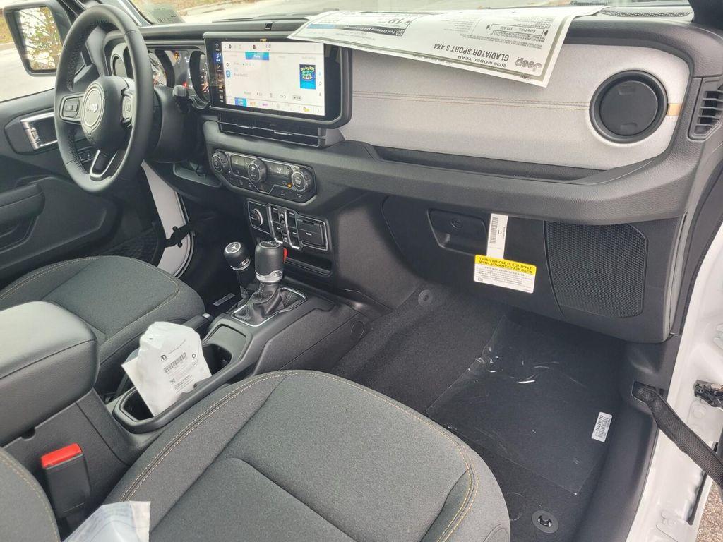 new 2026 Jeep Gladiator car, priced at $44,973