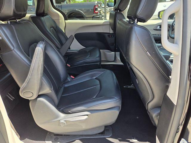 used 2024 Chrysler Pacifica Hybrid car, priced at $24,099