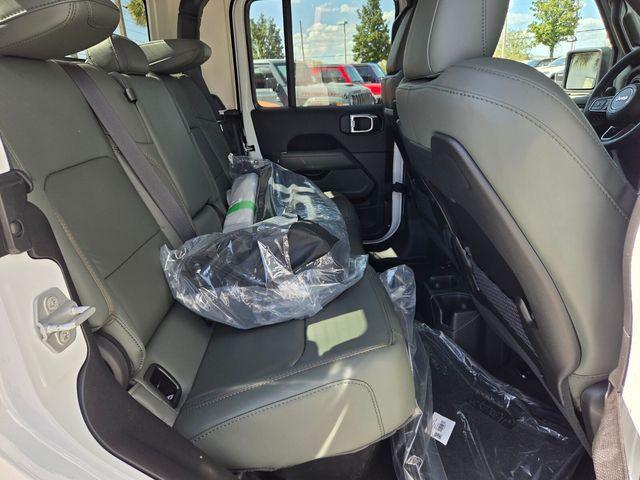 new 2026 Jeep Gladiator car, priced at $58,826