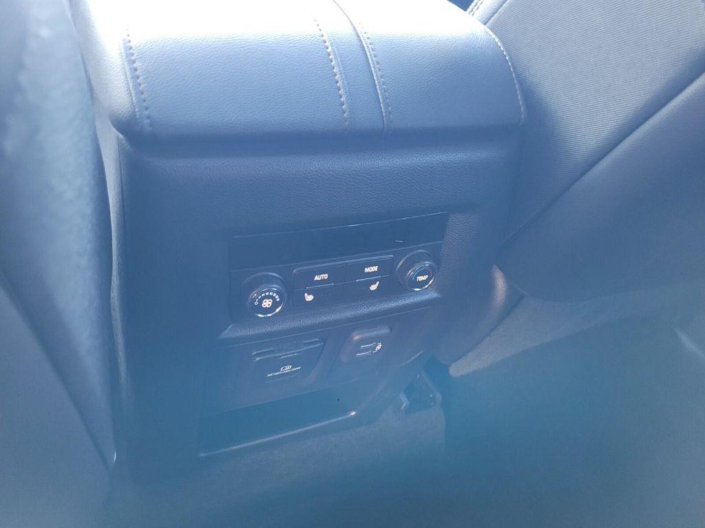 used 2023 Chevrolet Traverse car, priced at $33,998