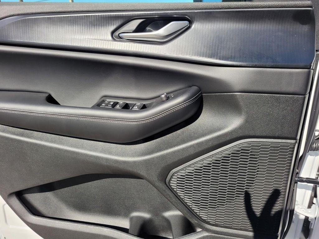 new 2025 Jeep Grand Cherokee car, priced at $31,081