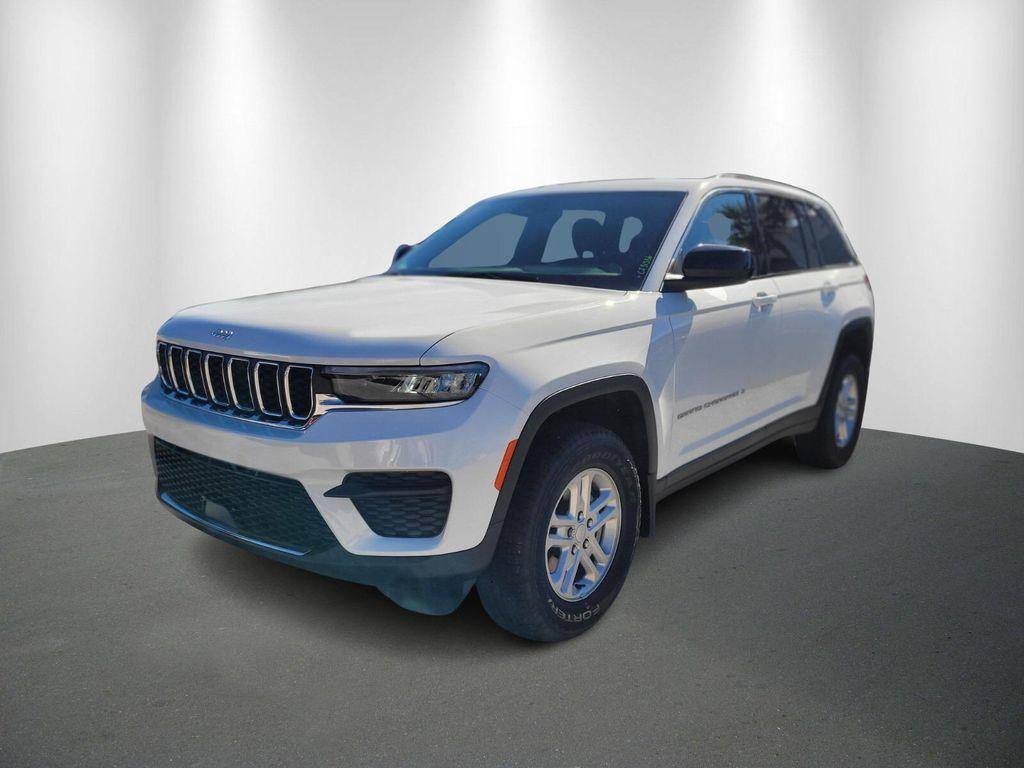 new 2025 Jeep Grand Cherokee car, priced at $31,081