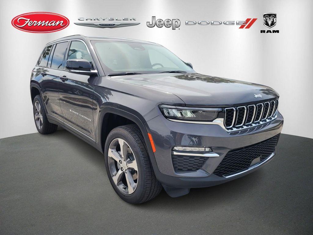 new 2025 Jeep Grand Cherokee car, priced at $35,288