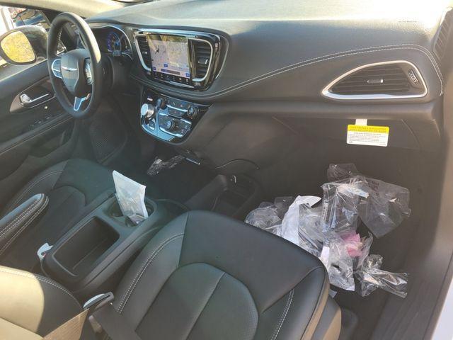 new 2026 Chrysler Pacifica car, priced at $40,169