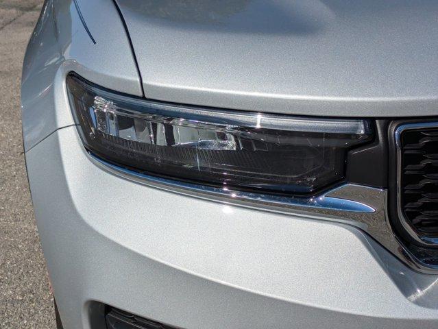 used 2025 Jeep Grand Cherokee car, priced at $31,496