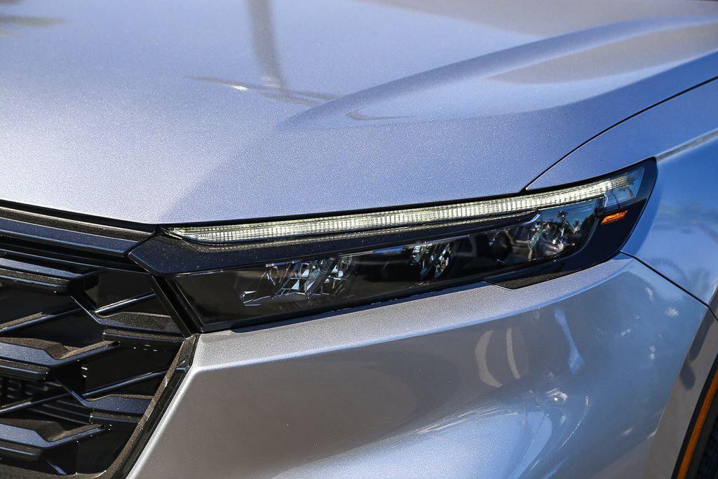 new 2026 Honda CR-V Hybrid car, priced at $38,580