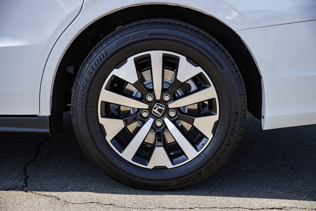 new 2026 Honda Odyssey car, priced at $44,745