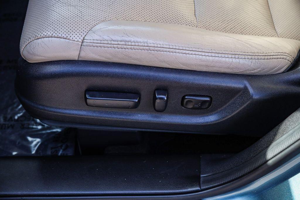 used 2015 Honda CR-V car, priced at $18,998