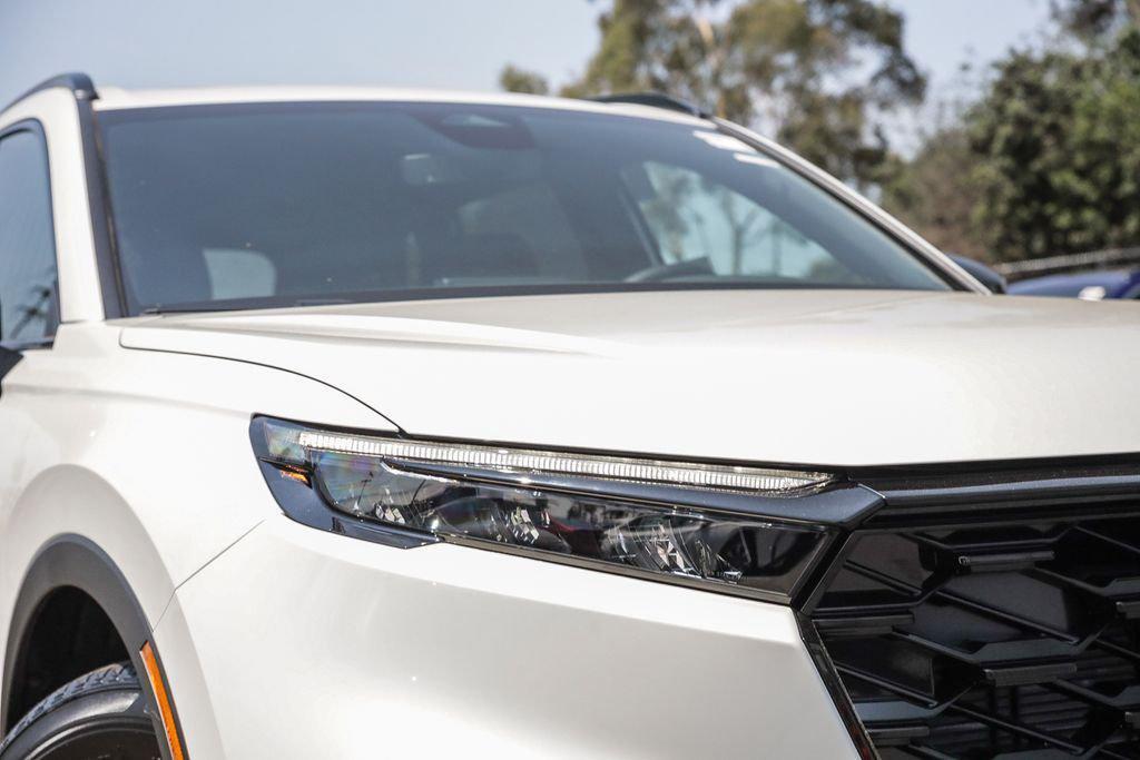 new 2026 Honda CR-V Hybrid car, priced at $42,130