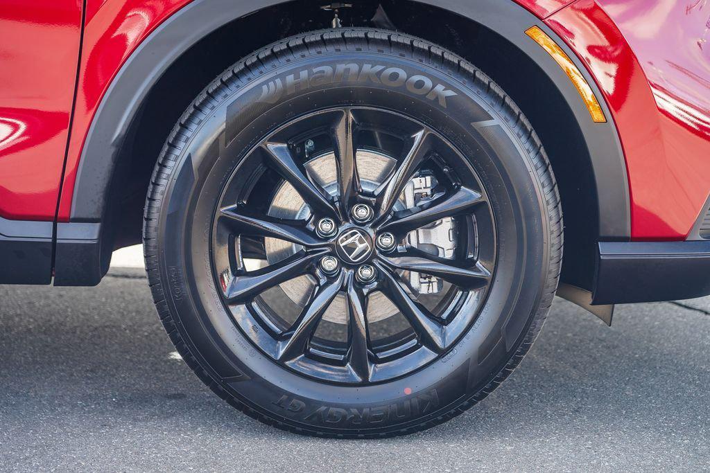 new 2026 Honda CR-V Hybrid car, priced at $40,575