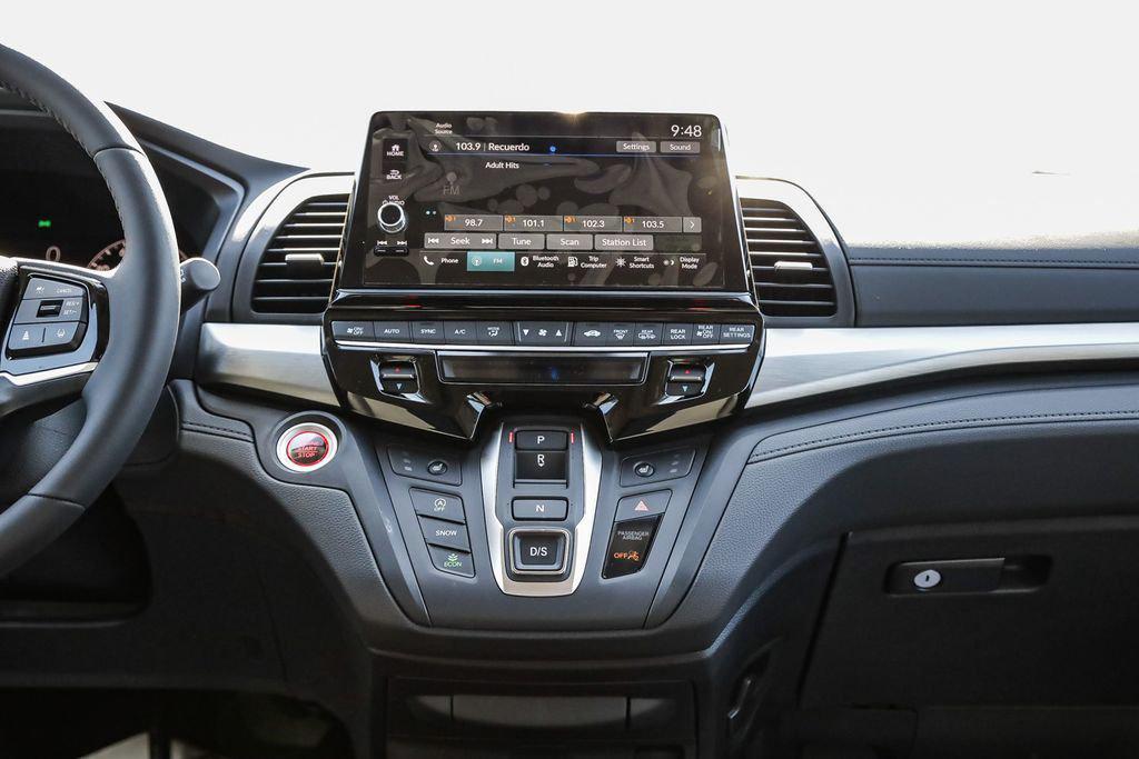 new 2026 Honda Odyssey car, priced at $44,290