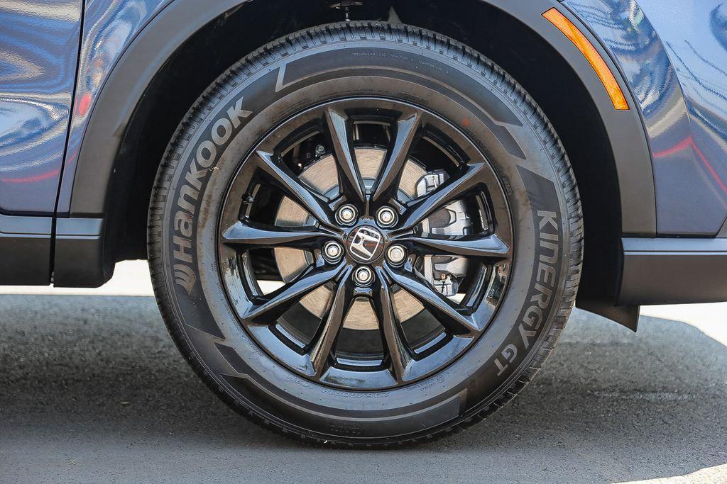 new 2026 Honda CR-V Hybrid car, priced at $40,175