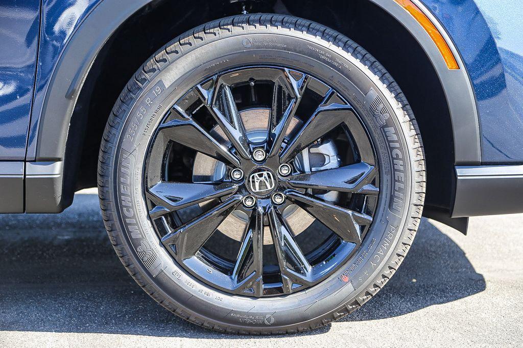 new 2026 Honda CR-V Hybrid car, priced at $44,000
