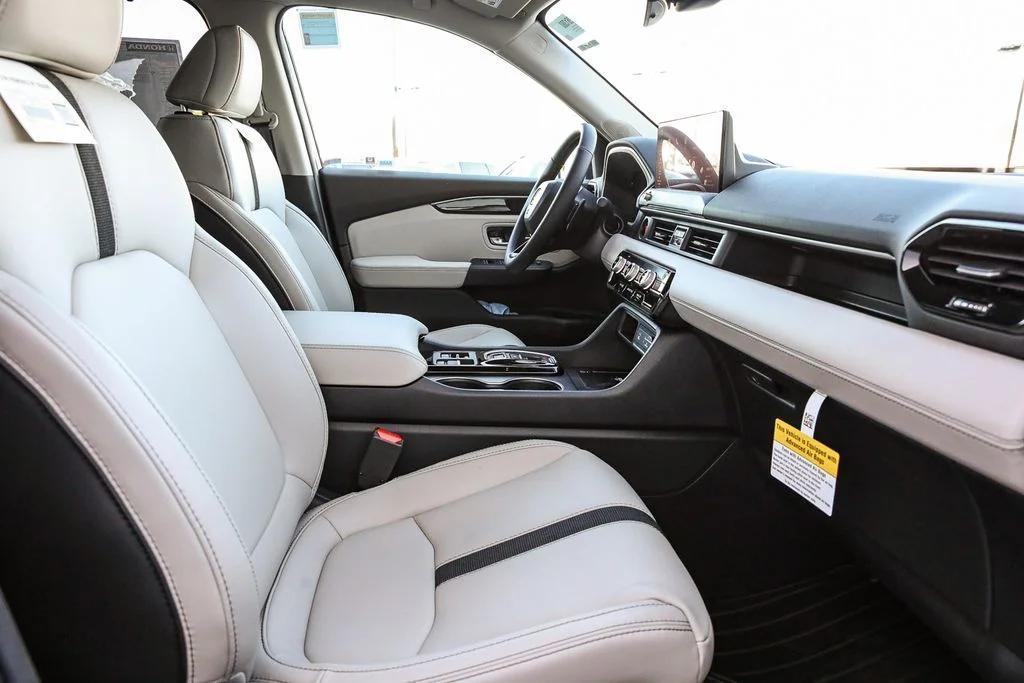new 2026 Honda Pilot car, priced at $45,990