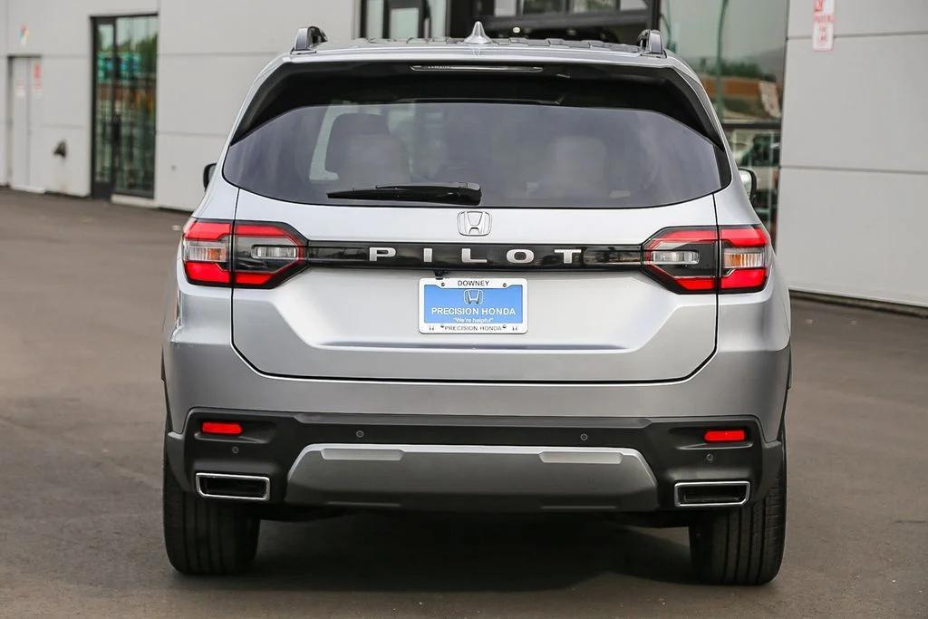 new 2026 Honda Pilot car, priced at $45,990