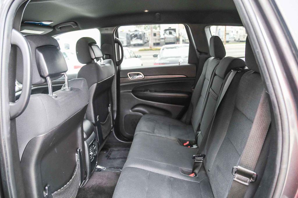used 2016 Jeep Grand Cherokee car, priced at $14,998