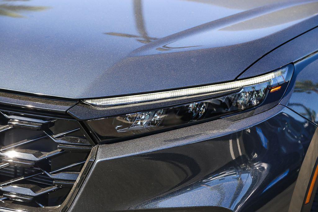 new 2026 Honda CR-V Hybrid car, priced at $37,080