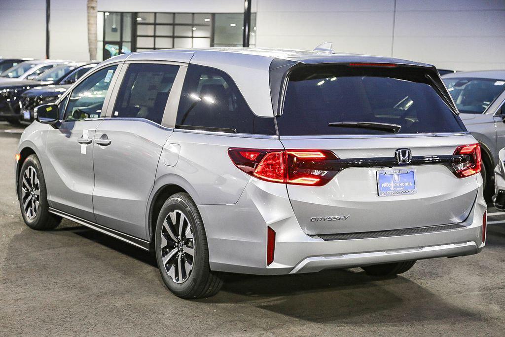 new 2026 Honda Odyssey car, priced at $44,290