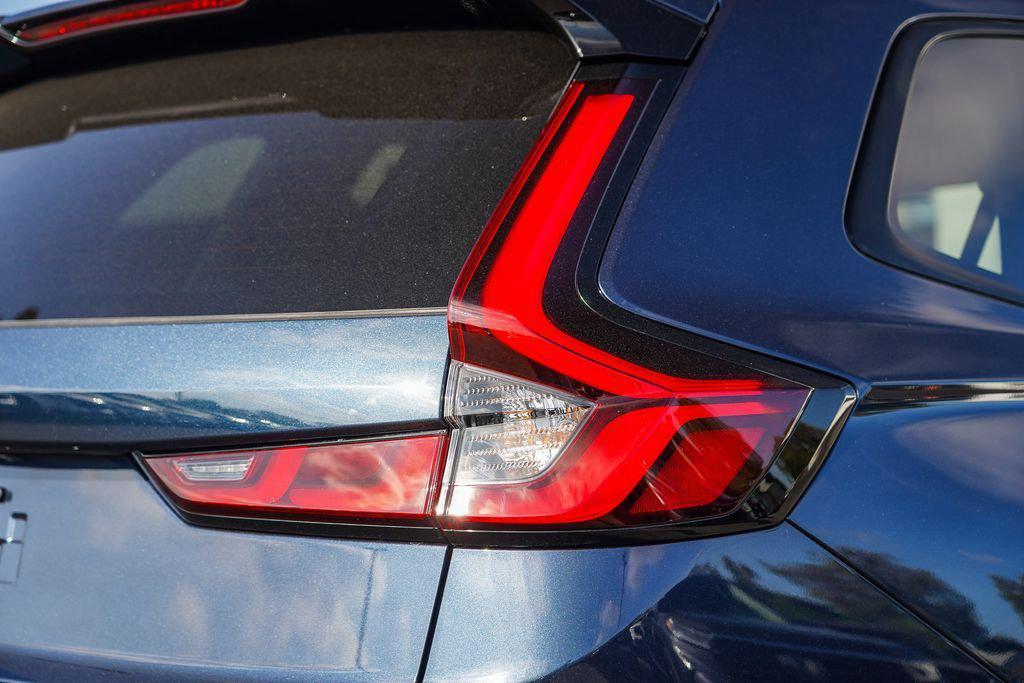 new 2026 Honda CR-V Hybrid car, priced at $40,250