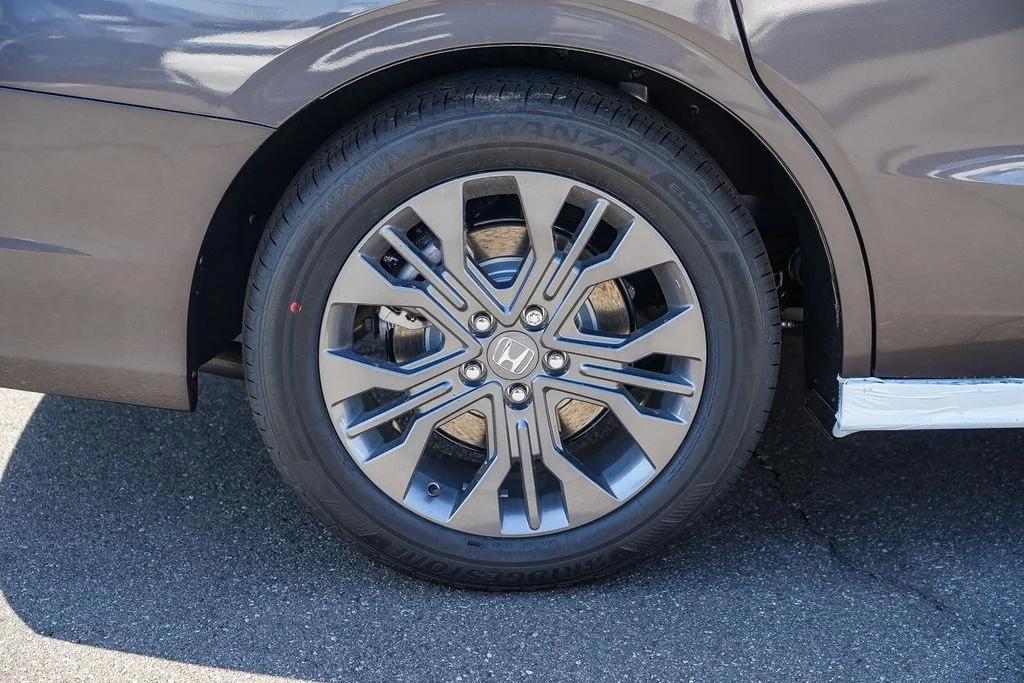 new 2026 Honda Odyssey car, priced at $48,990
