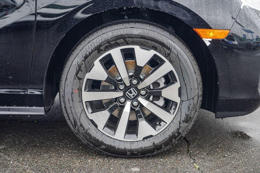 new 2026 Honda Odyssey car, priced at $44,290