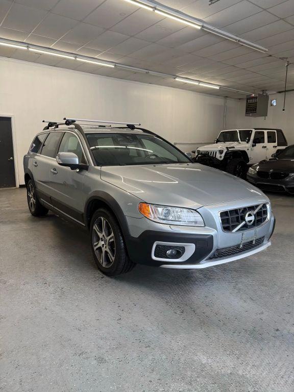 used 2013 Volvo XC70 car, priced at $10,761