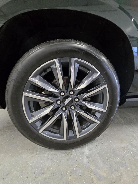 used 2022 Cadillac Escalade ESV car, priced at $47,497