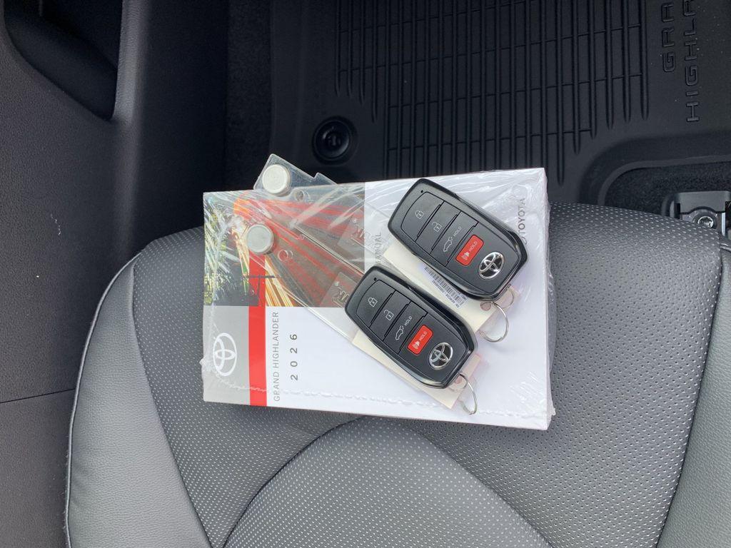 new 2026 Toyota Grand Highlander car