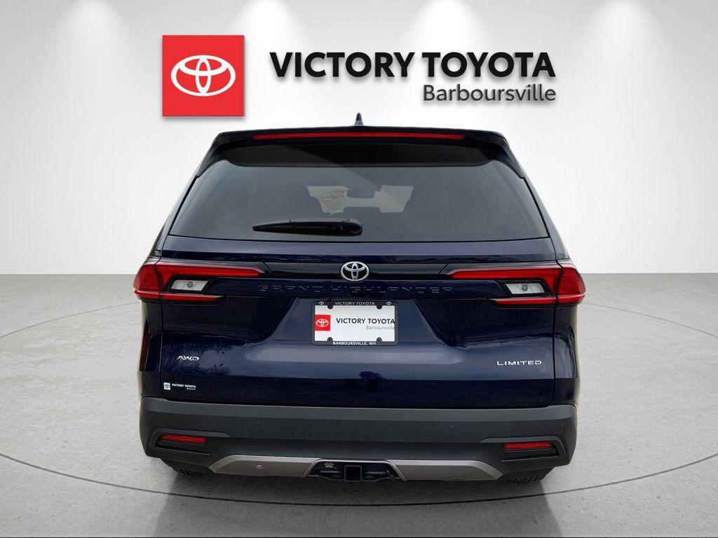 new 2026 Toyota Grand Highlander car