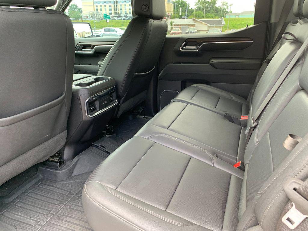 used 2023 GMC Sierra 1500 car, priced at $45,588