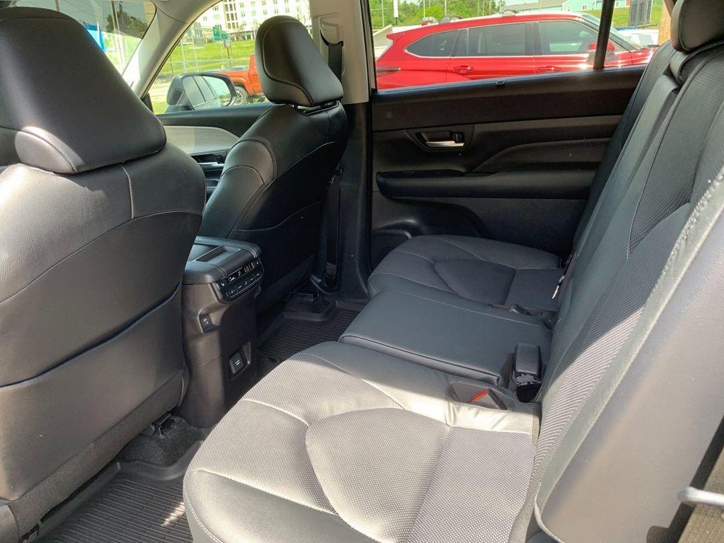 used 2025 Toyota Grand Highlander car, priced at $56,588