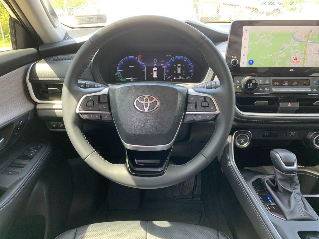 used 2025 Toyota Grand Highlander car, priced at $56,588