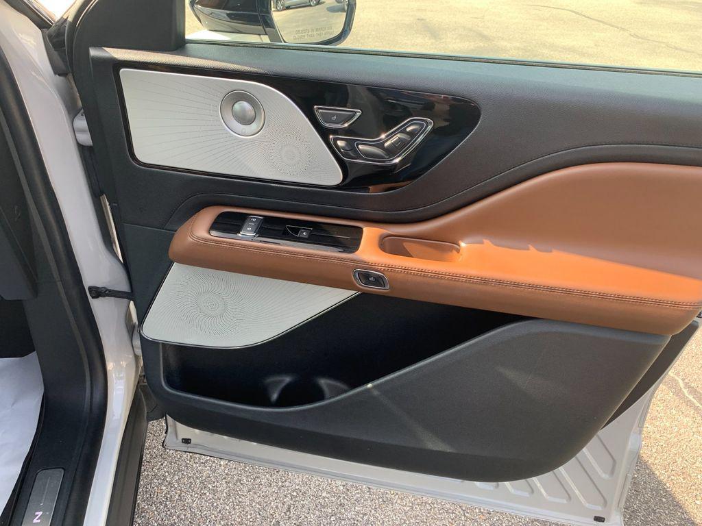 used 2022 Lincoln Aviator car, priced at $39,988