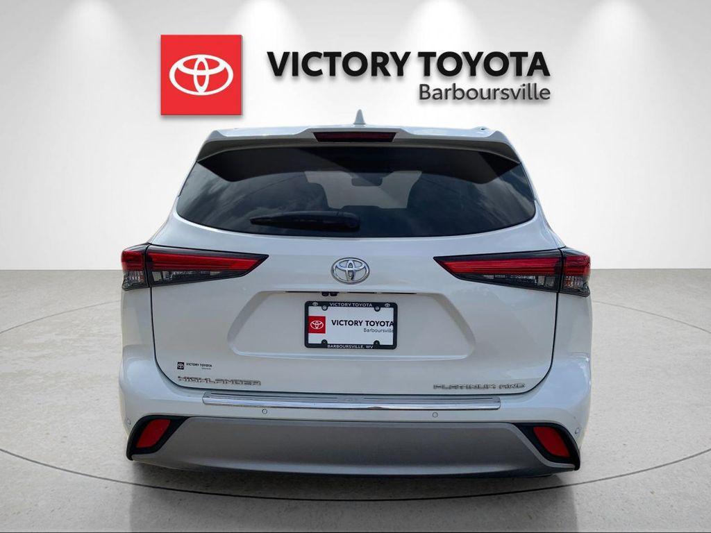 used 2020 Toyota Highlander car, priced at $35,988