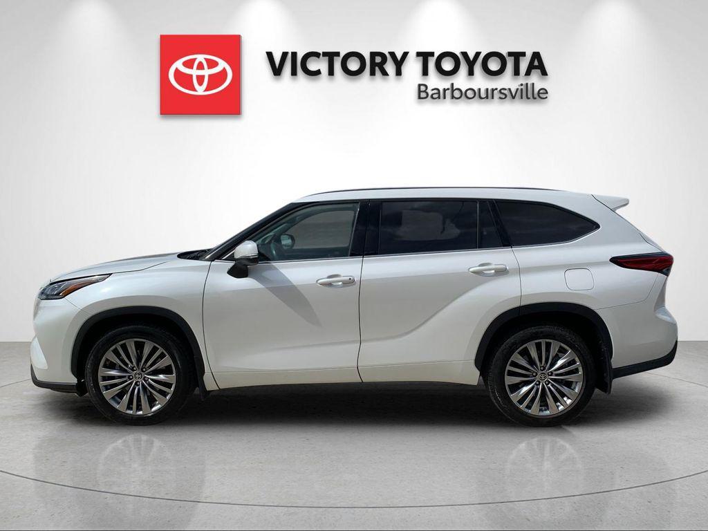 used 2020 Toyota Highlander car, priced at $35,988