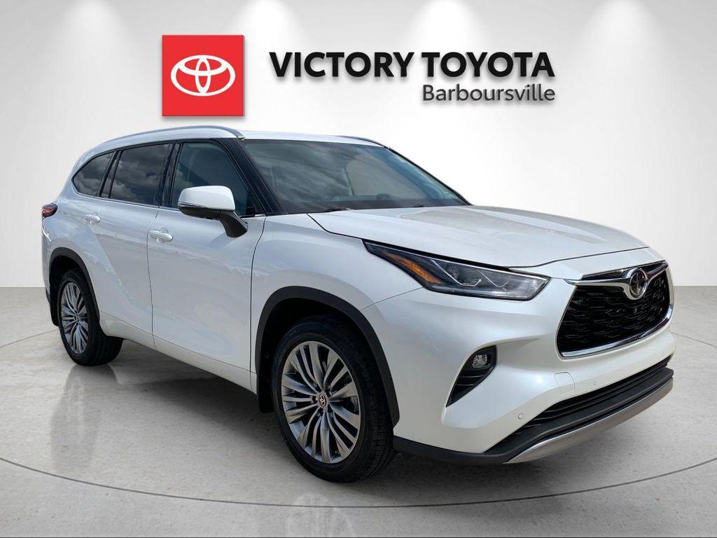 used 2020 Toyota Highlander car, priced at $35,988